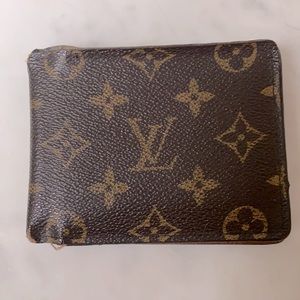 Louis Vuitton Men’s Wallet! MULTIPLE WALLET